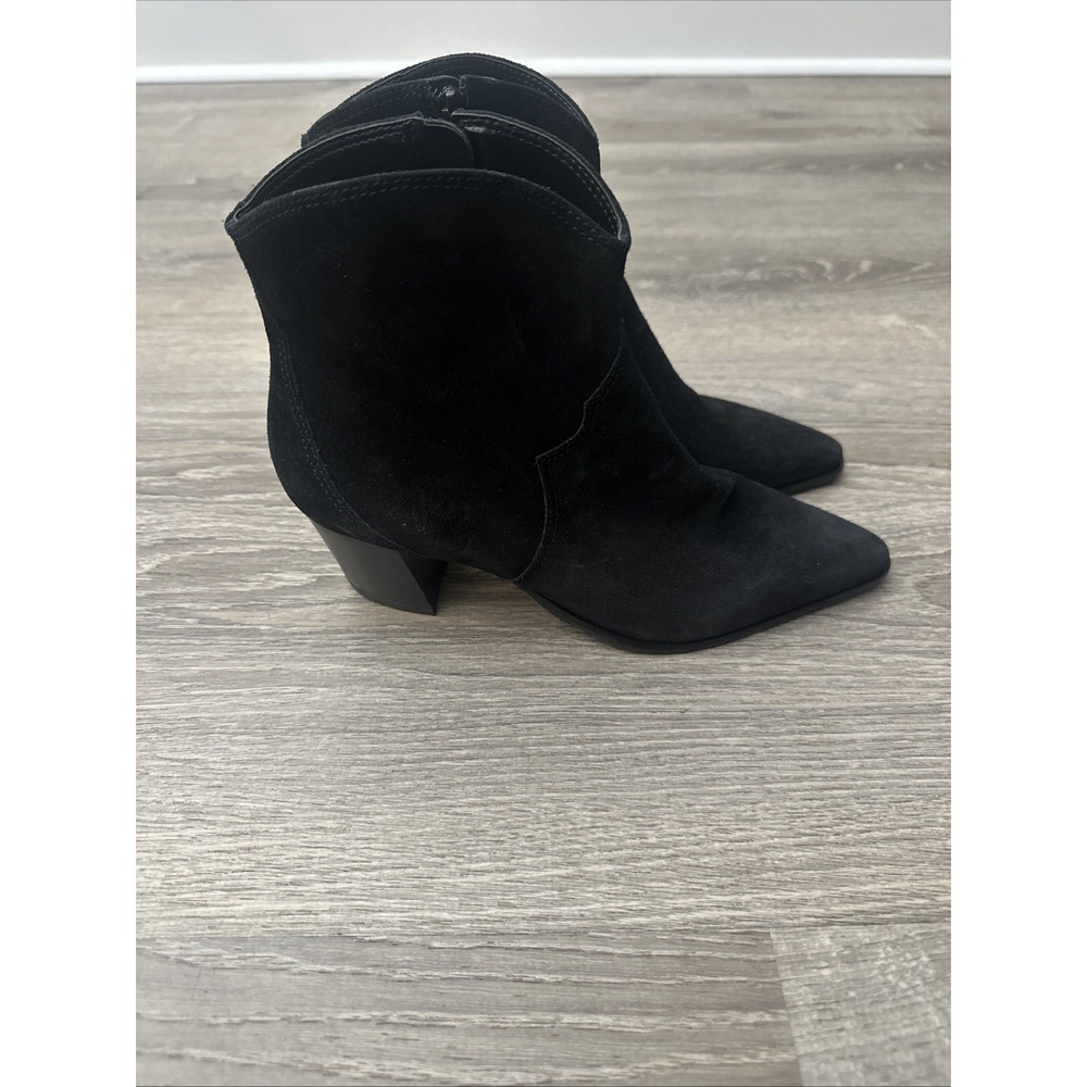 Size 9 Women's Bernardo Frisco Suede Boot Women's